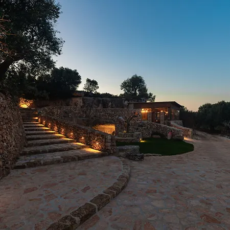 Masseria Torre Rossa *