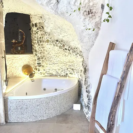 Masseria Torre Rossa *